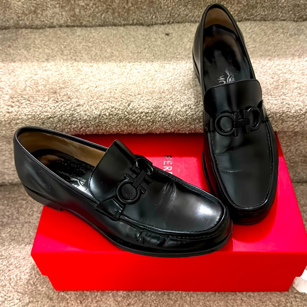 Salvatore Ferragamo Black Loafers EE